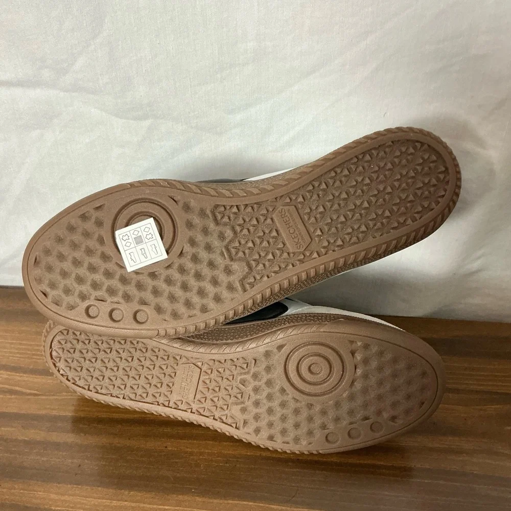 Skechers White and Black Women's Sneakers